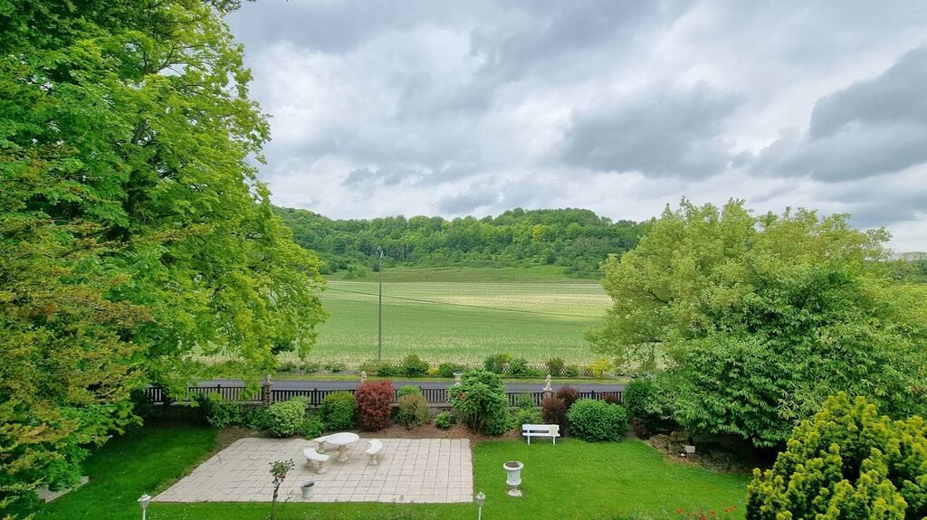 A vendre maison à fort potentiel, à rafraichir, dans un cadre exceptionnel à deux pas de la A28 et de la forêt domaniale d'Eu 76260