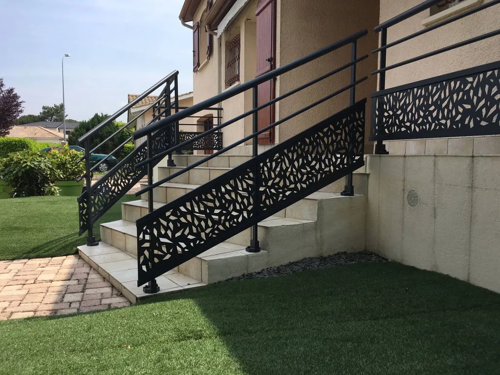 installer garde corps en aluminium pour un escalier extérieur à Strasbourg près de Brumath