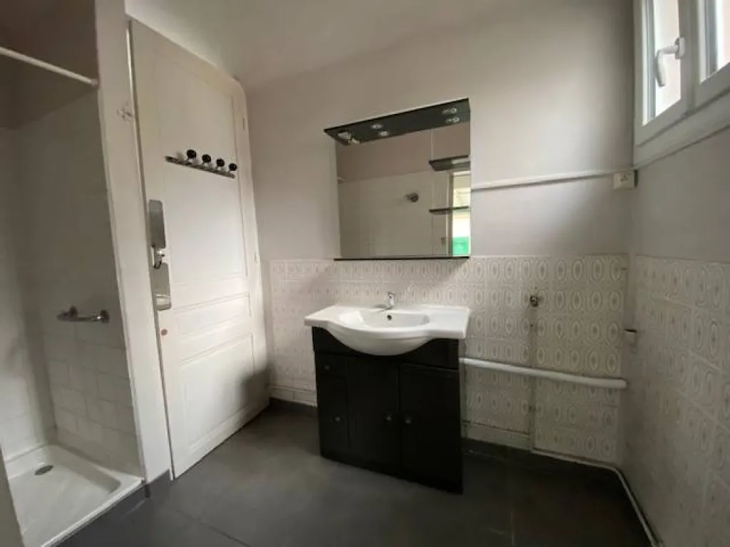 A acheter maison plain pied de 79m² sur 600m² de terrain avec garage sur la commune e Saint Aubin Les Elbeuf 76410