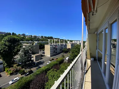 En exclusivité Le Pecq Centre - 3 pièces de 59 m2 en étage élevé avec ascenseur