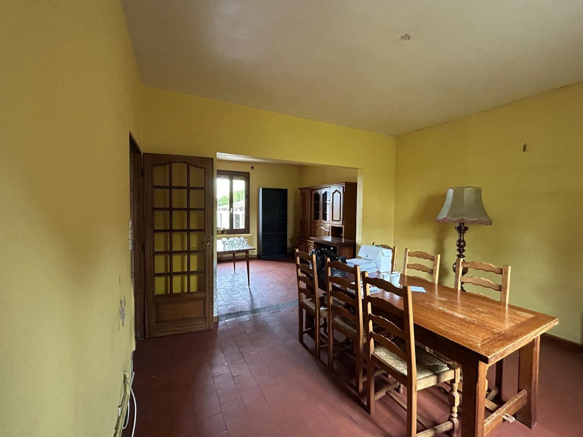 Maison de ville avec potentiel – À 5 minutes de Dieppe, jardin et garage inclus