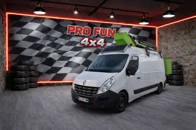 RENAULT MASTER AVEC NACELLE 2013 PRES DE MARSEILLE