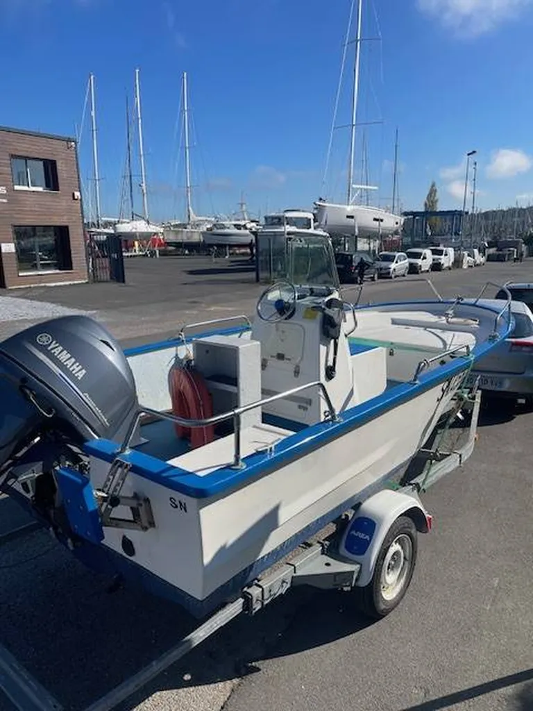 Coque Open moins de 6 mètres à vendre en Bretagne