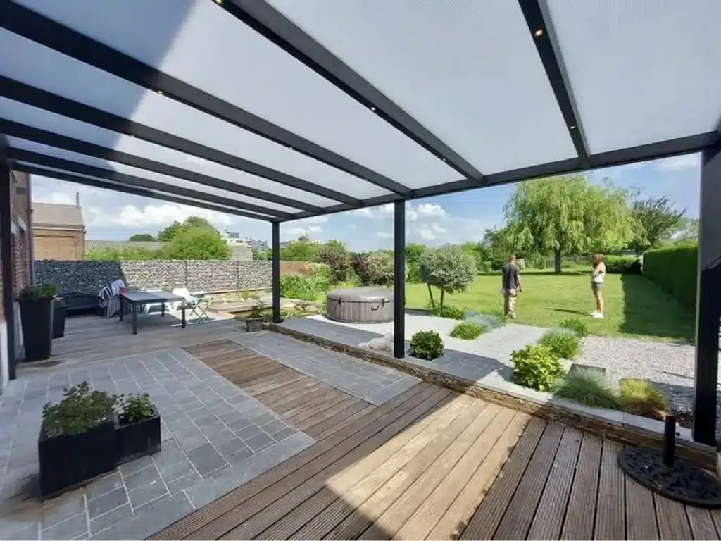 Installation de pergola Aluminium sur-mesure dans les Monts d'Or, Lyon 69 – Embellissez votre terrasse