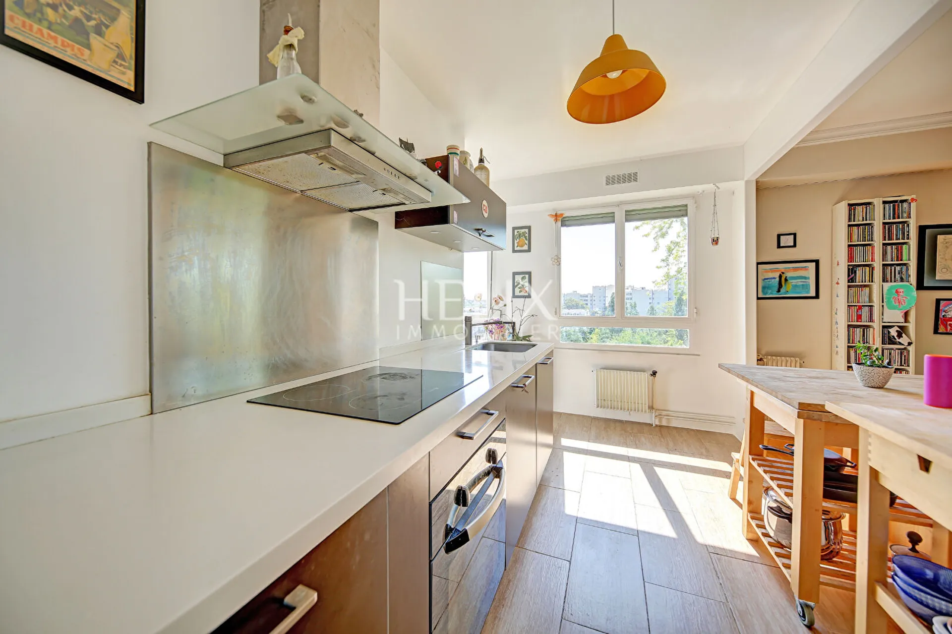 Appartement avec balcon, parking à Saint Germain En Laye 3 pièce(s) 87.34 m2