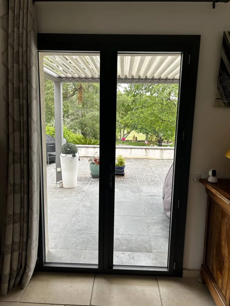 pose de menuiseries aluminium sur mesure bouches du rhone 