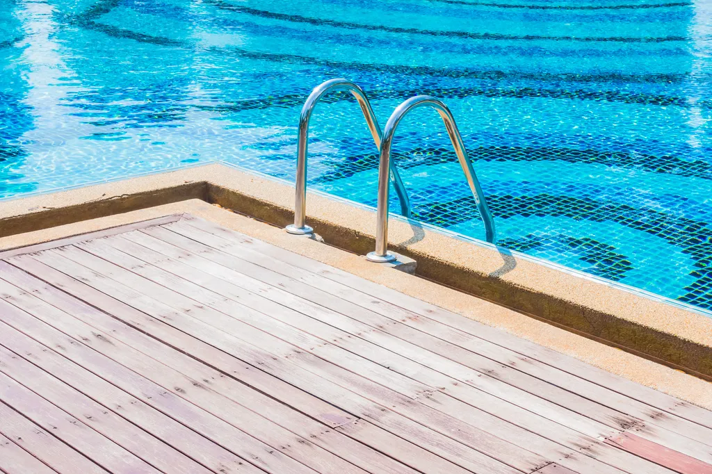 spécialiste de la construction de piscines maçonnées garanties décennales à Libourne proche Bordeaux