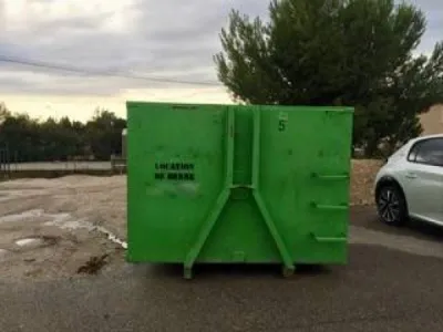 Louer une benne pour déchets verts à La Garde 83