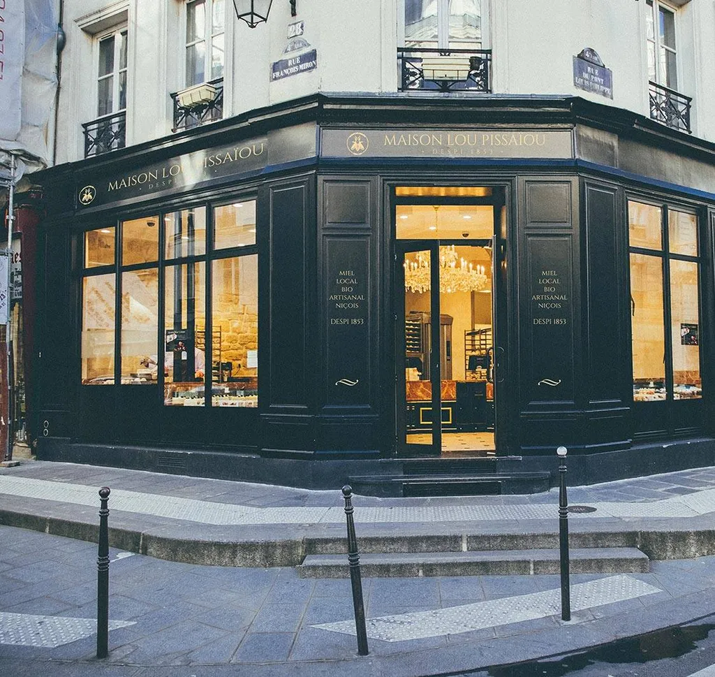 façade et enseigne marseille