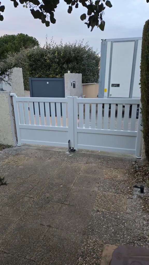 Remplacement de portail et portillon Kostum modèle Argoat sur Port de Bouc