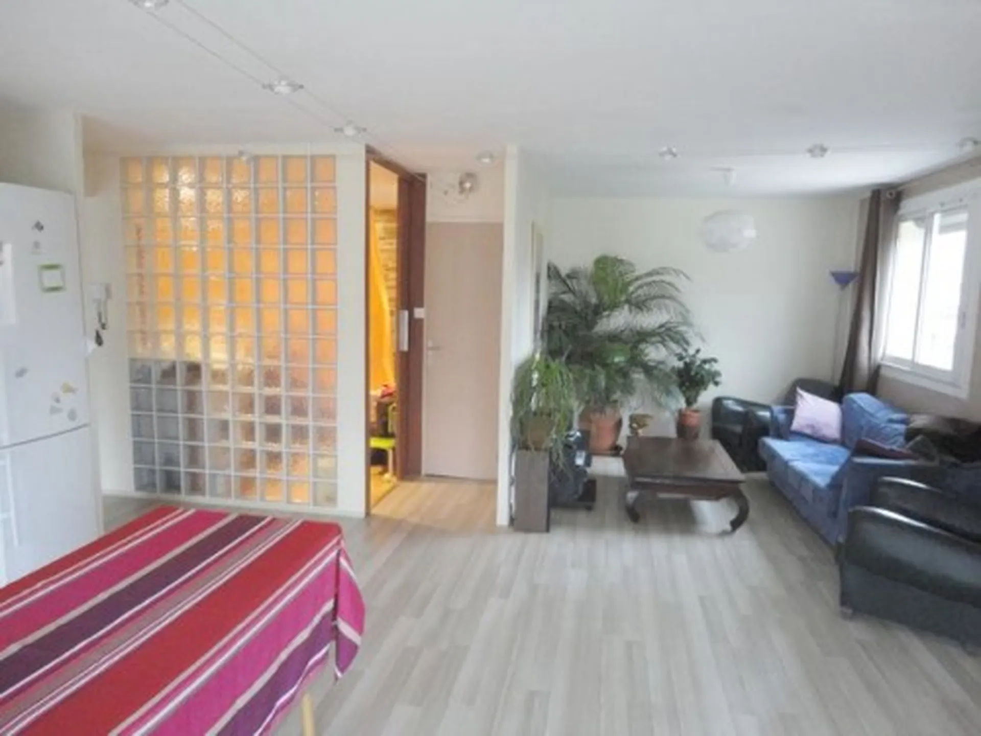 Vente appartement Roquefort La Bédoule avec grand balcon, cave et garage