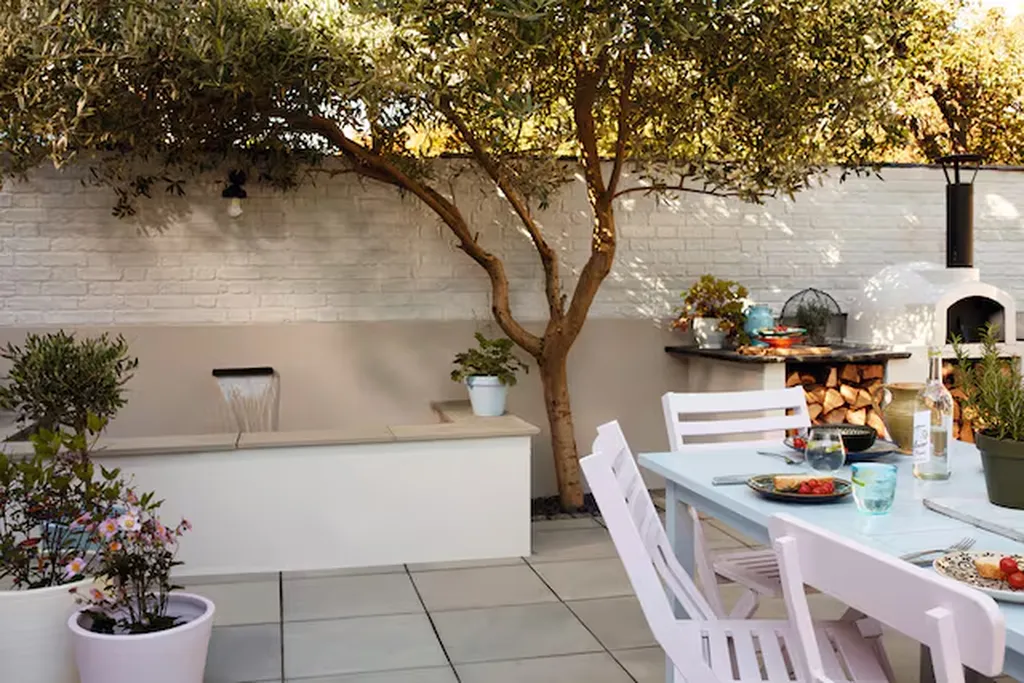 Rénover du mobilier de jardin grâce aux peintures extérieures proche de Fontaine-la-Mallet 76