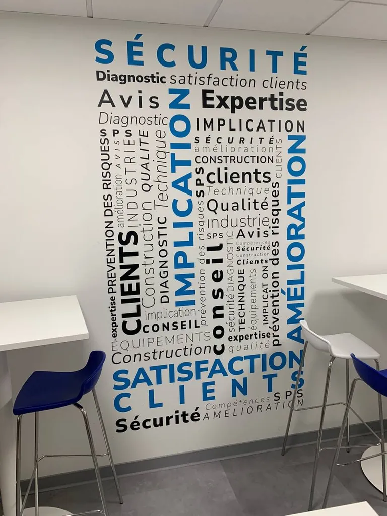 tdc-signaletique-communication-design-mural-mur-mots-lille