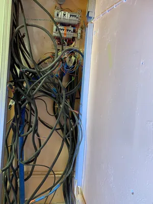 Installations et mise aux normes d’un tableau électrique sur la commune de Roquevaire