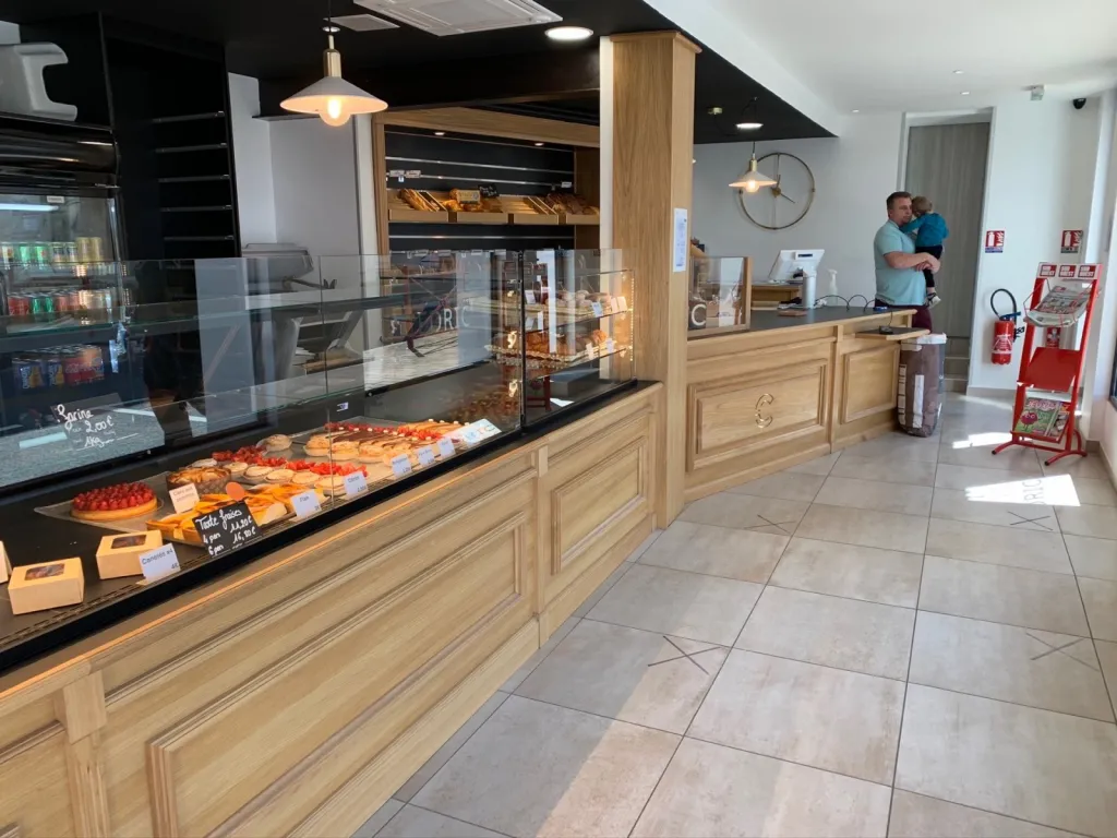Agencement intérieur de boulangerie en Gironde