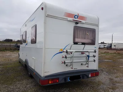 RETIRE DU PARC CAMPING CAR PROFILE CI RIVIERA 55P  4 COUCHAGES