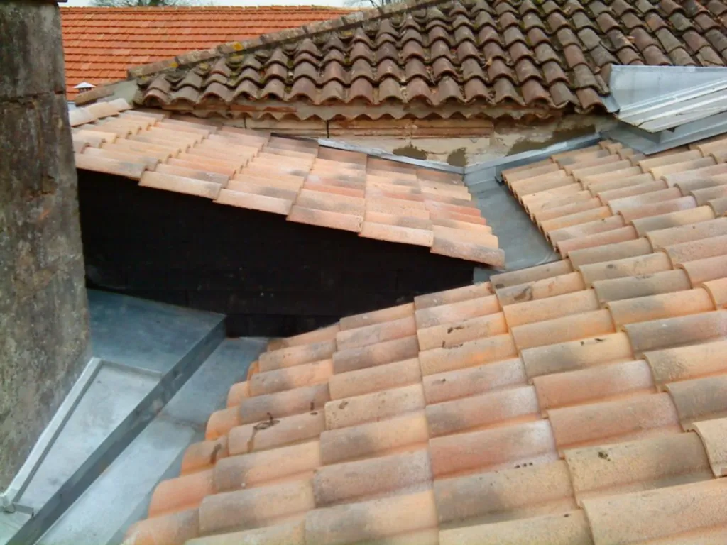 reprise de zinguerie sur couverture à  Bordeaux