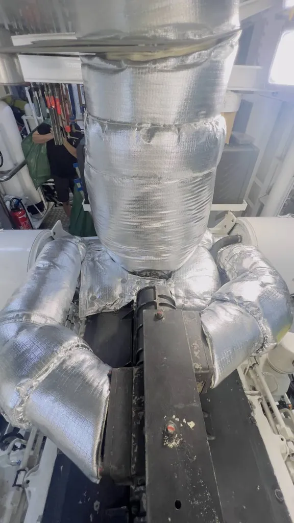 Confection de calorifuge démontable pour échappement double épaisseurs sur La Ciotat