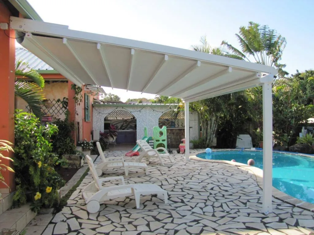 pergola aluminium adossée avec store repliable étanche avignon pergola aluminium adossée avec store repliable étanche avignon