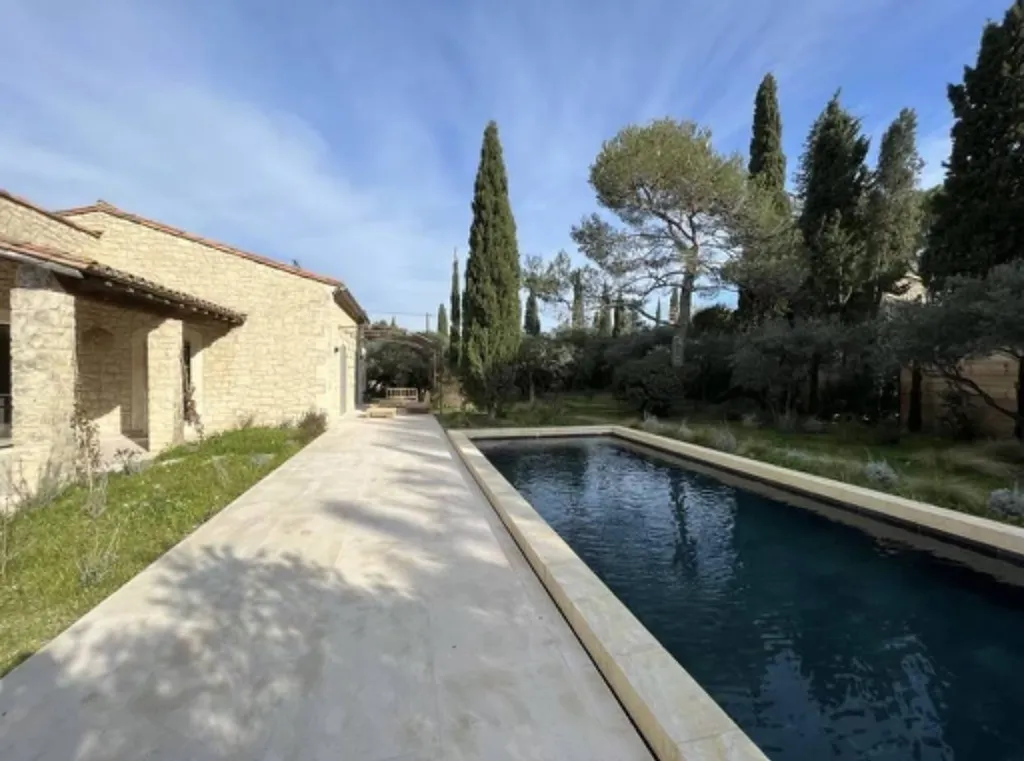 Optez pour un paysagiste expert en création de piscines et aménagements de locaux à Saint-Rémy-de-Provence, 13210