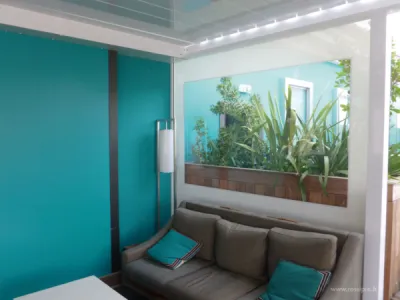 Pergola sur mesure pour terrasse d'hôtel à Cannes