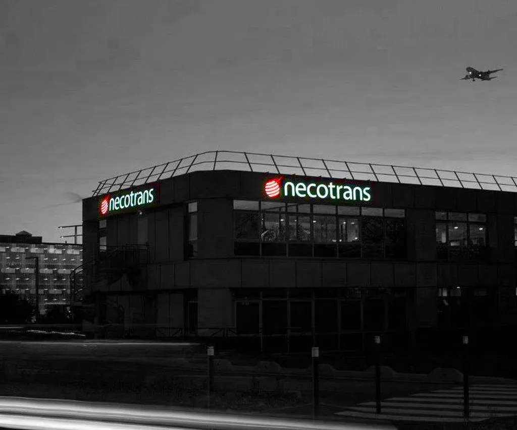 Fabrication d’enseigne lumineuse personnalisée à Boulogne-Billancourt