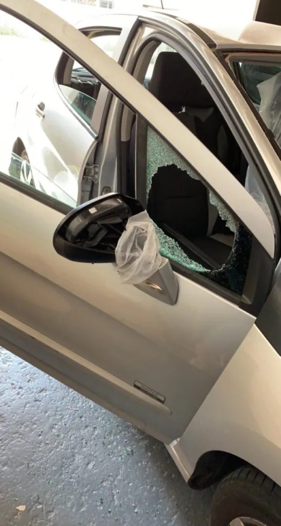Remplacement déflecteur sur Peugeot 308 avec Franchise offerte avec SpeedGlass à Marseille 