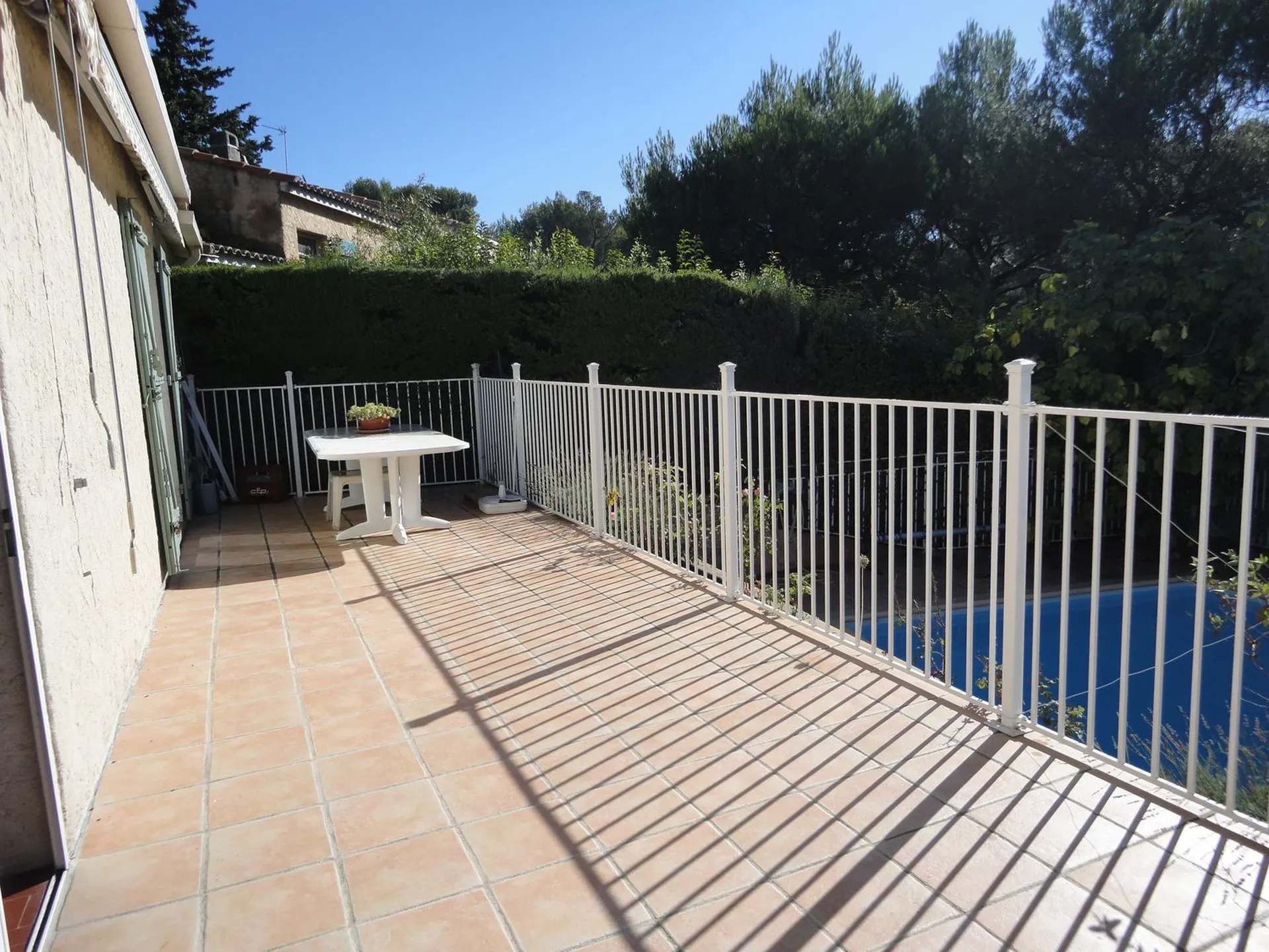 belle maison 4 Roquefort La Bédoule de plain pied au calme dans quartier recherché