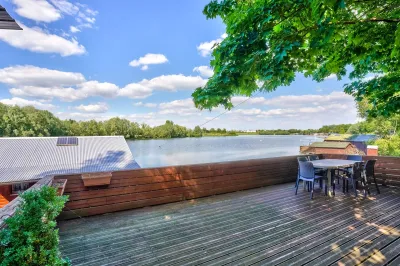 Shooting photo immobilier d'une Maison flottante à Carrière sous Poissy dans les Yvelines