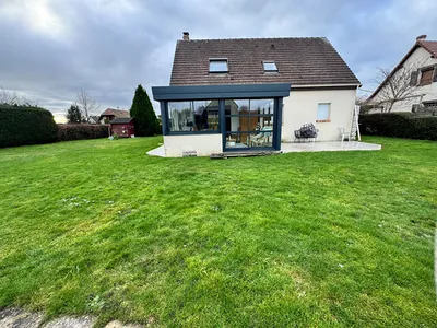 A vendre sur la commune de La Londe 76500, jolie maison de 122m² édifiée sur 800m² de terrain