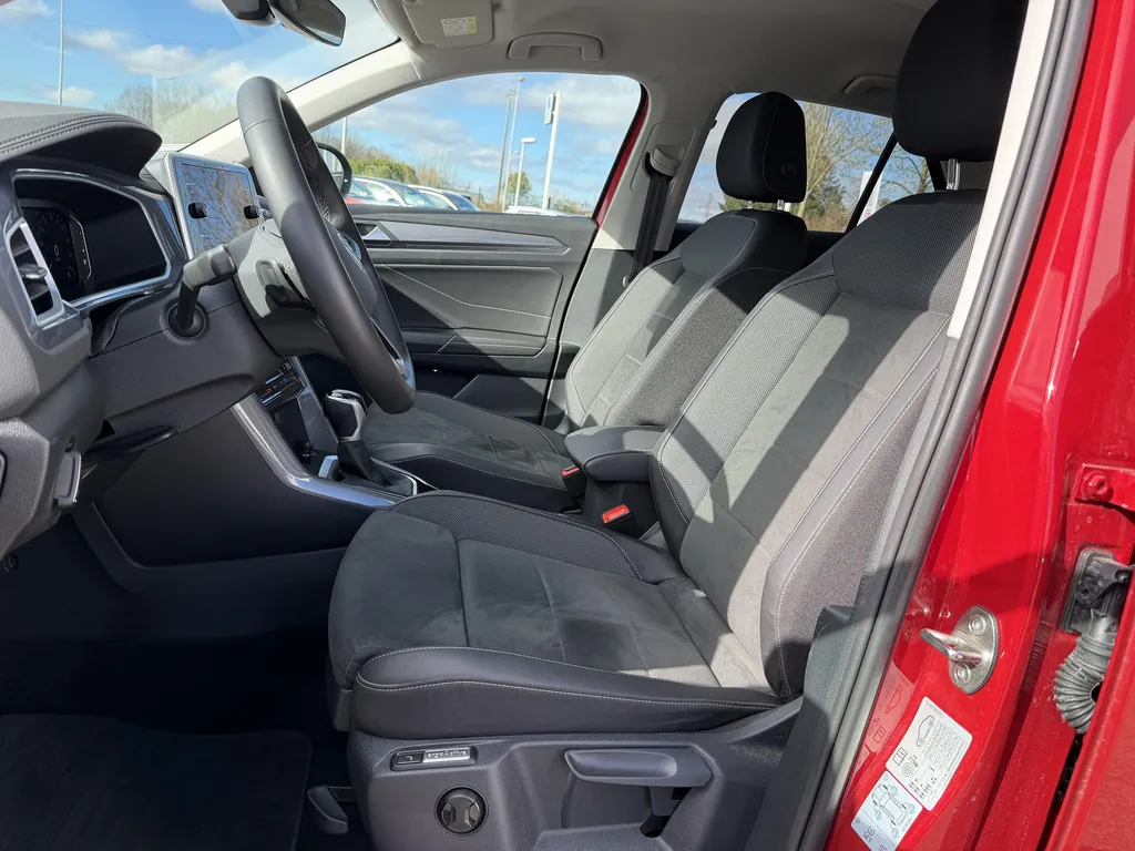 Volkswagen T-Roc occasion Diesel Boîte Automatique disponible chez votre concessionnaire Caudebec Automobiles à proximité du Havre en Normandie