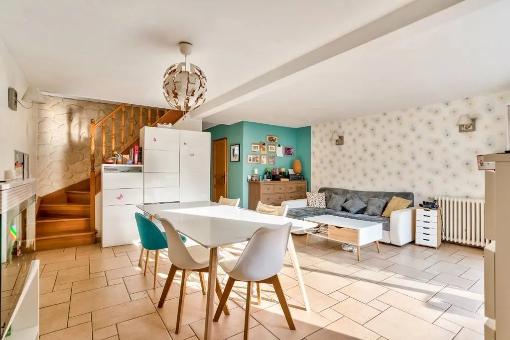 A vendre Maison avec terrasse et jardin exposés plein Sud à Colombes 92700