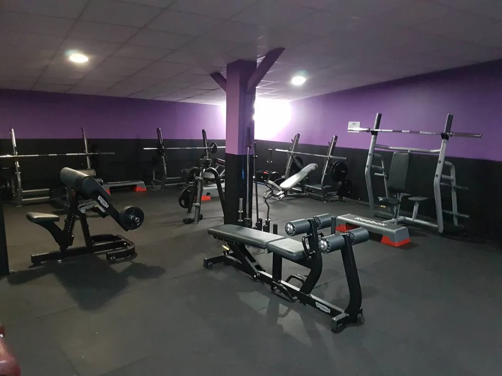 Salle de gym pas chère Bordeaux : accès libre, machines et cours collectifs