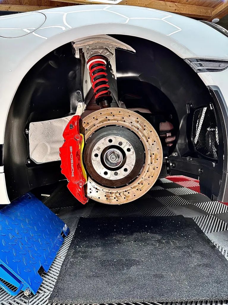 la meilleure protection carrosserie PPF voiture protection carrosserie Lyon Porsche GT4