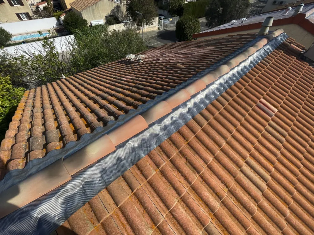 Rénovation d’un Faîtage d’une toiture de maison près de Martigues 13500