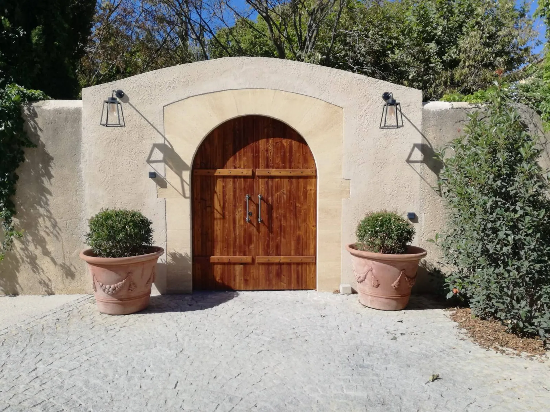 Porte cochère sur mesure à Lambesc