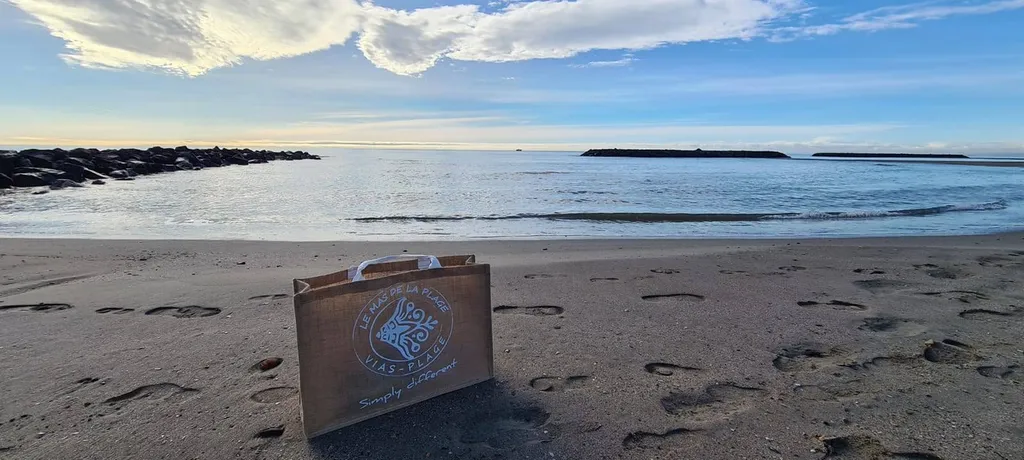 location dans camping à taille humaine à Vias proche de Mèze