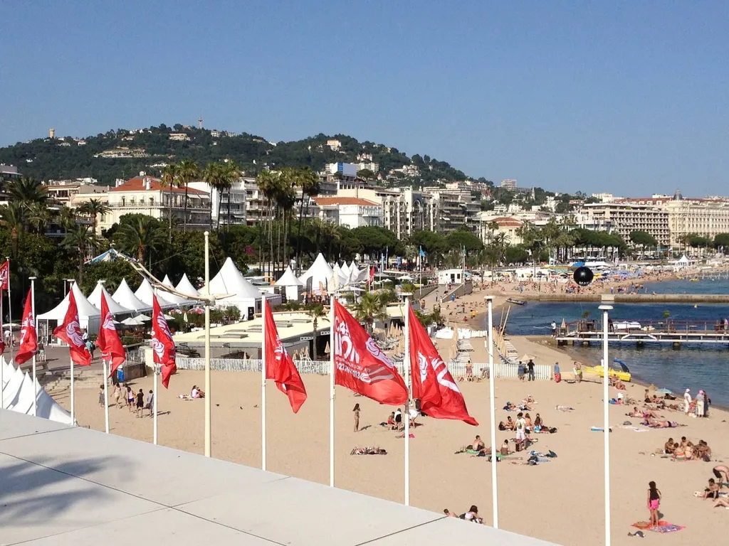 Réserver votre bus avec chauffeur particulier pour aller au festival de Cannes