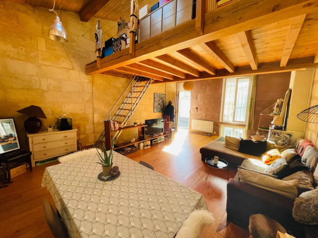 Vendue Maison pierre Bordeaux CHU / Barrière de Pessac 