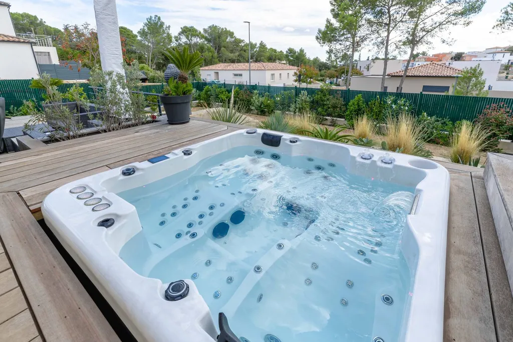Mcr Piscines et spas Arizona 4 places