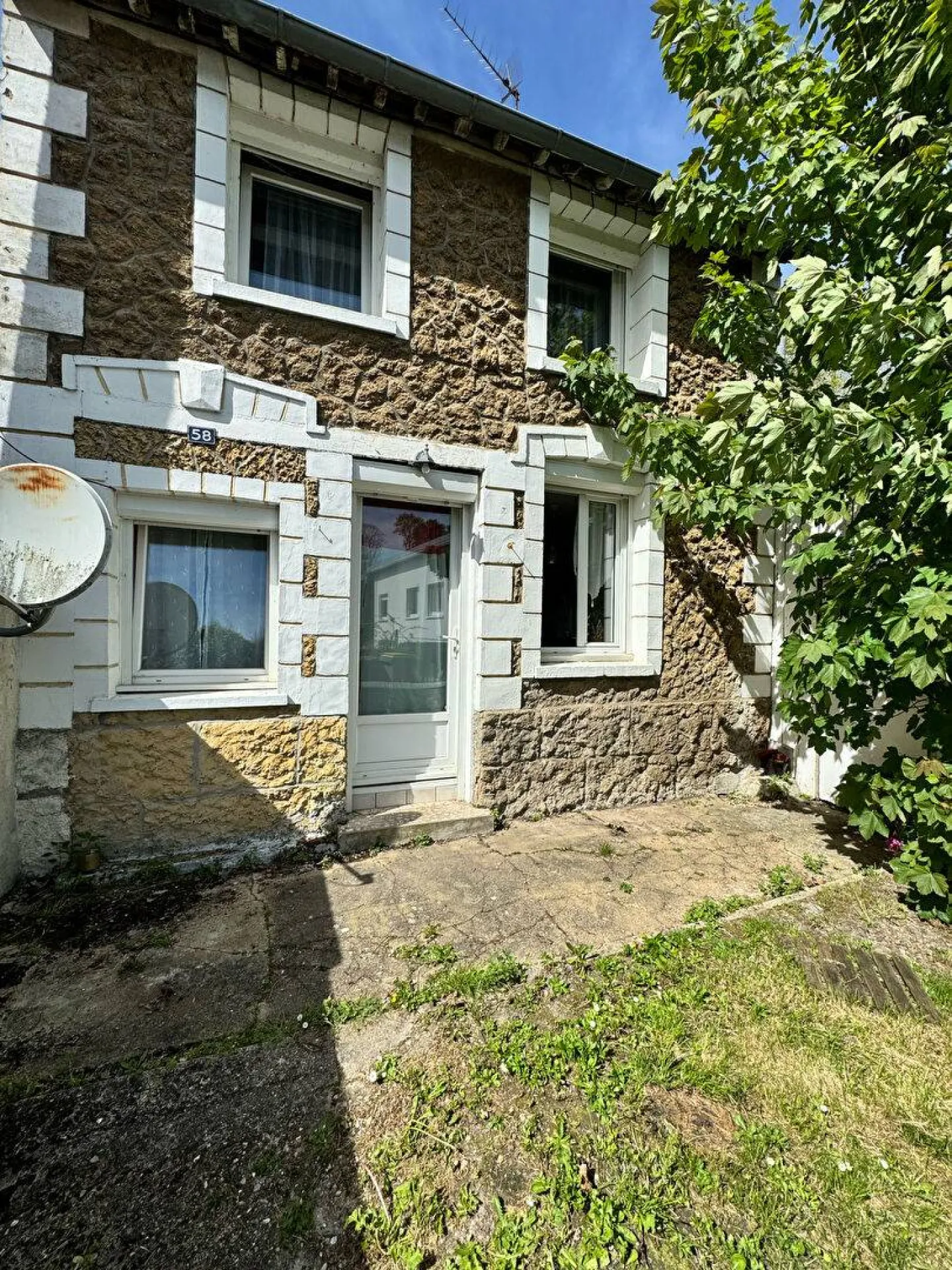 A vendre maison de ville 60 m² sur 250 m² de terrain commune de FRENEUSE 76410