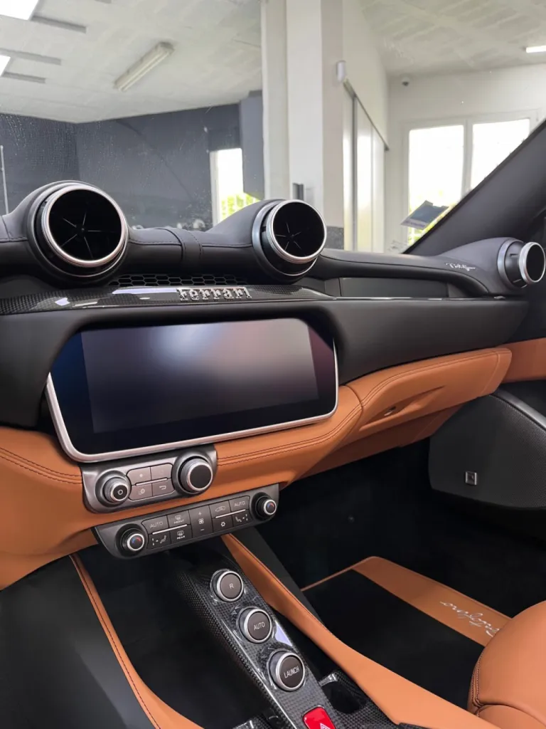 Ferrari Portofino detailing et protection complete à Cannes