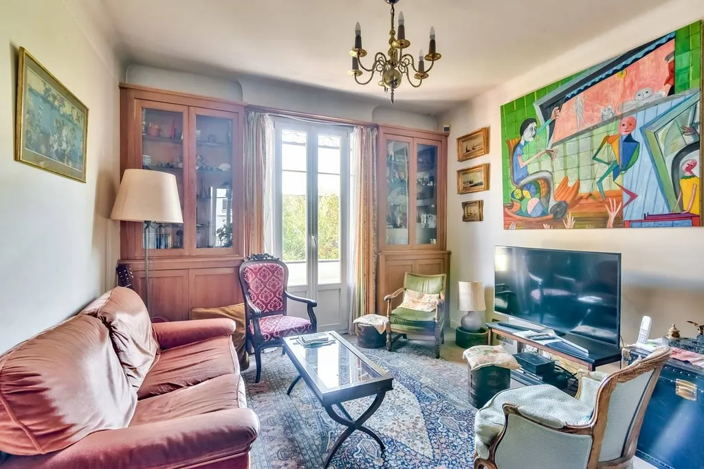 75019, Buttes Chaumont, Maison 6 Pièces et 3 chambres