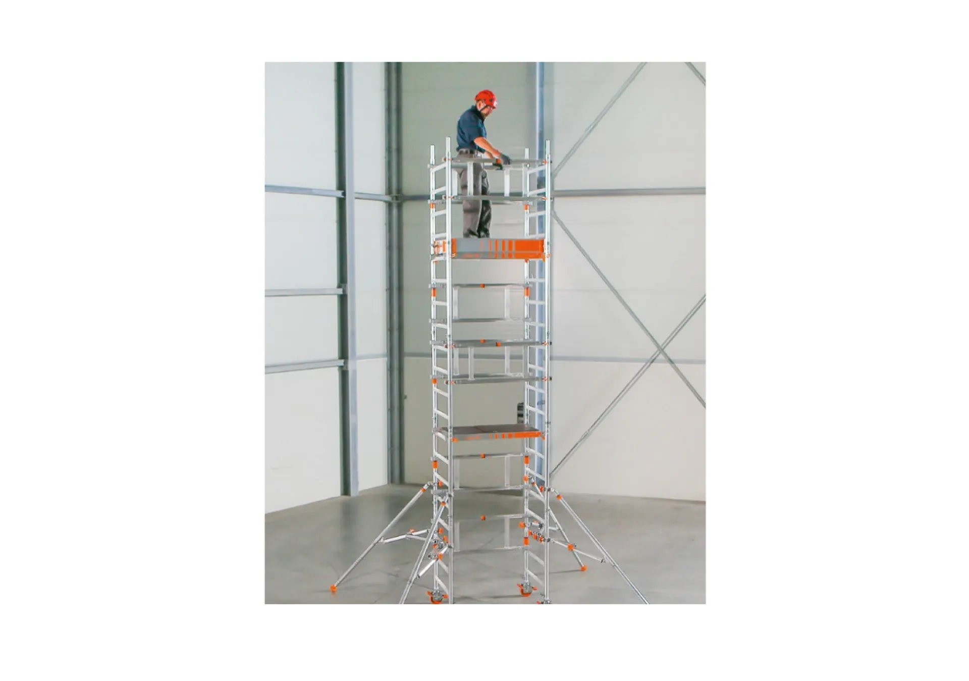 Solo Tower l'échafaudage de Layher distribué par Niveau4 