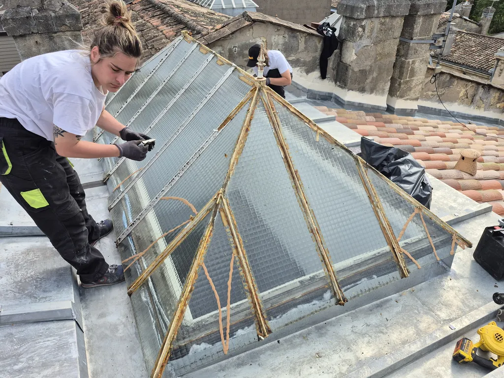 Réparation de structure acier sur verrière de toiture à Bordeaux