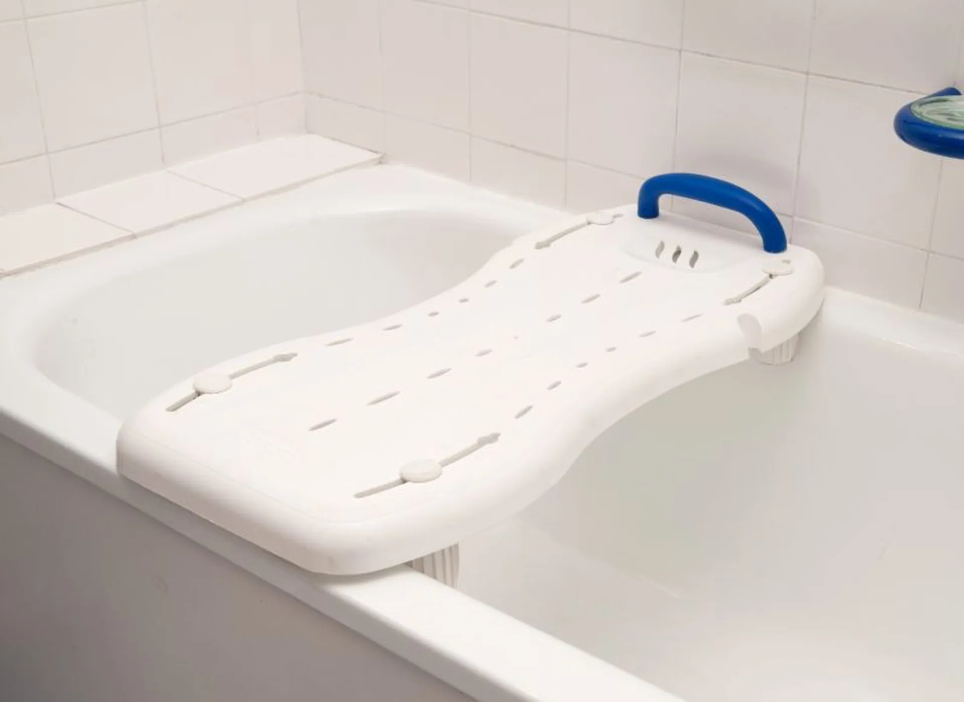 planche de bain adaptable à la baignoire