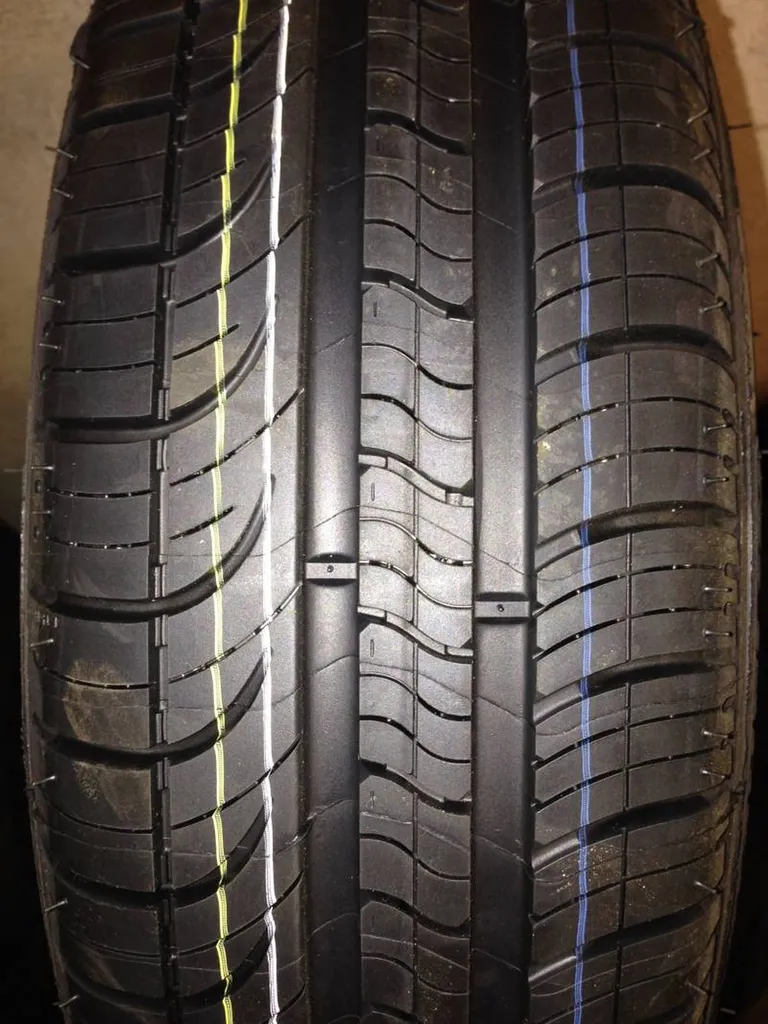 Pneu Michelin E3B en 14 pouces
