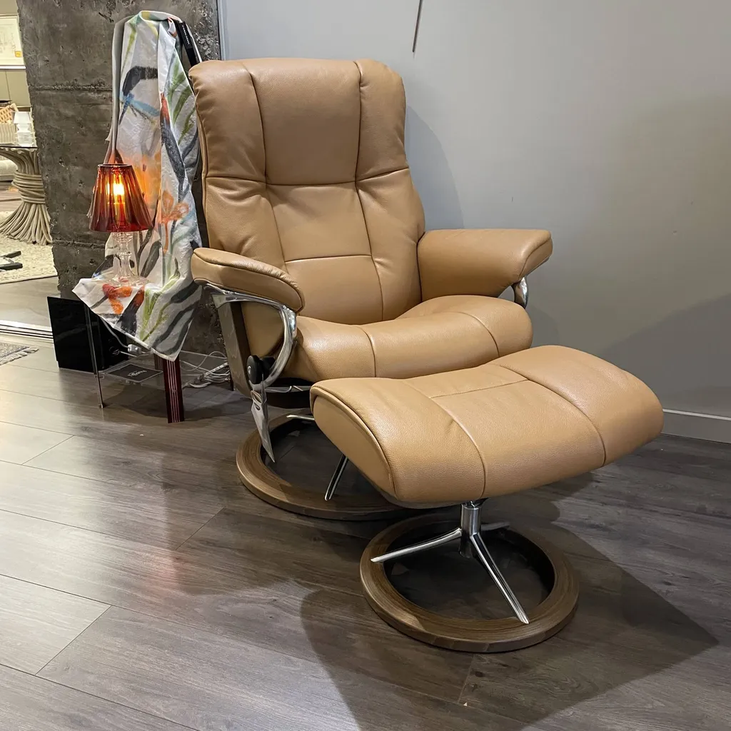 Fauteuil Mayfair en cuir beige en promotion chez Alliance Tiffany à Hyères