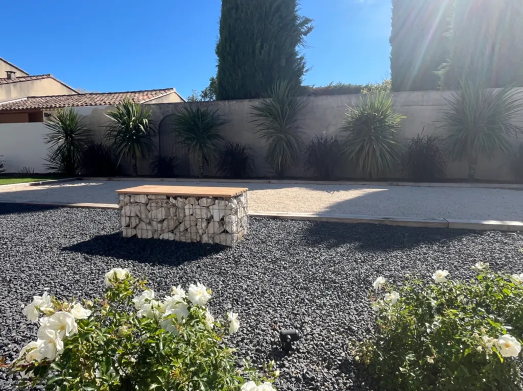 expert aménagement extérieur moderne Salon-de-Provence