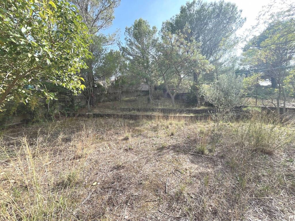 maison à rénover sur carnoux en vente